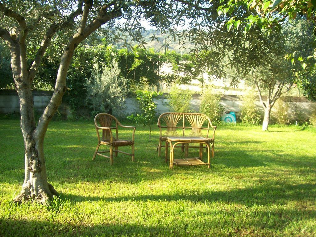 La Casa Dell'Antiquario Pension Graniti Buitenkant foto